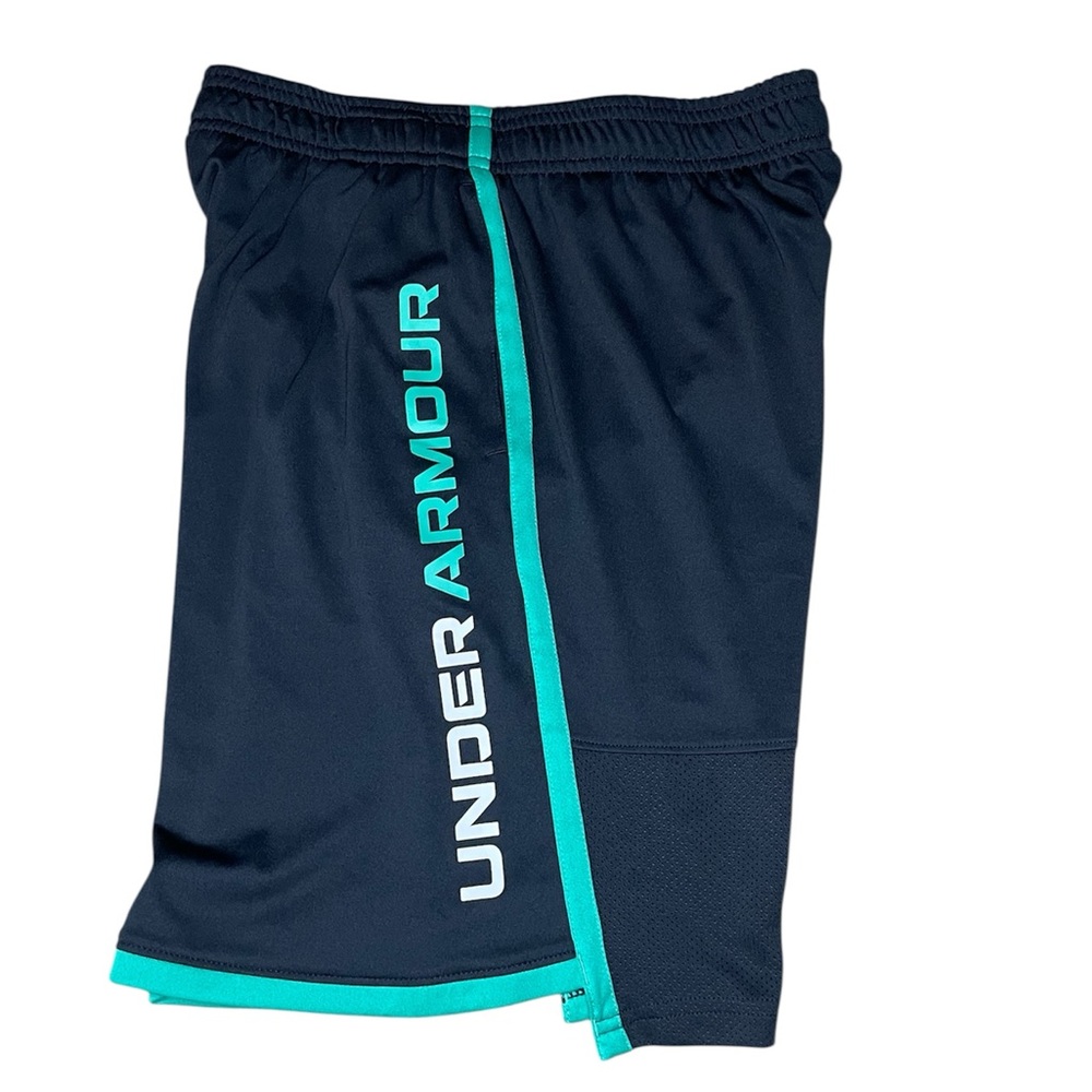 Under Armour Black/Green/White 2 PocketAthletic Shorts- Youth Large